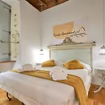 Trinity Apartment *