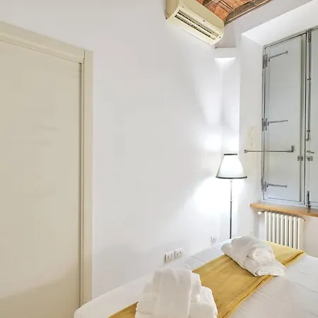 Trinity Apartament *