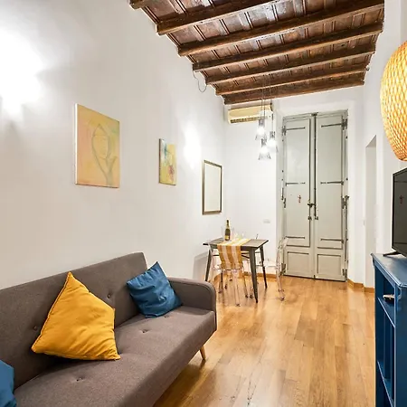 Trinity Apartment *